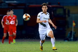 Văn Thanh chấn thương, HAGL gặp khó, thầy Park lo sốt vó King's Cup