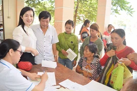 Kông Chro: Thay đổi nhận thức chăm sóc sức khỏe sinh sản