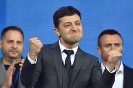 Tân Tổng thống Ukraine cho loạt bạn diễn cũ nắm "ghế nóng" trong chính quyền