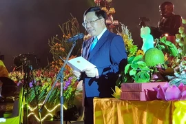 Thiêng liêng đêm hoa đăng cầu nguyện hòa bình thế giới tại Vesak 2019