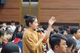 Lao động trẻ phá rào cản văn hóa để thăng tiến