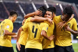 Quyết "lật đổ" Việt Nam, Malaysia tiếp tục nhập tịch ồ ạt?