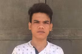 Bắt khẩn cấp đối tượng trộm cắp 2 xe máy