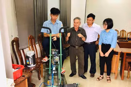 Sáng tạo từ... phế liệu