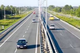 Đầu tư công trung hạn 2021-2025 ưu tiên dự án kết nối, lan tỏa