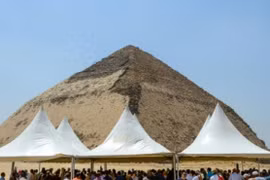 Ai Cập mở cửa 2 kim tự tháp cổ, hé lộ nhiều bí ẩn