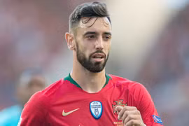 Sốt dẻo Bruno Fernandes về MU, Man City mua Dani Alves
