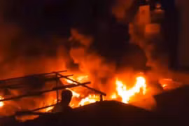 Đắk Lắk: Cháy chợ kinh hoàng, gần 50 ki ốt thành tro