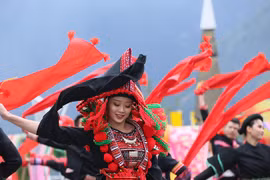 Vũ điệu trên mây trên đỉnh Fansipan