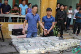Vận chuyển trái phép 100 bánh heroin bị phát hiện ở Hoà Bình