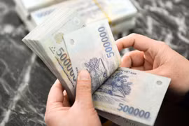 Lương tối thiểu vùng năm 2020 sẽ tăng thêm tối đa 240.000 đồng/tháng?