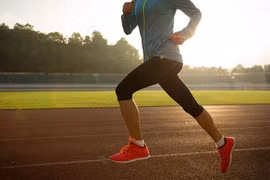 Tập thể dục vào buổi sáng hay buổi chiều thì tốt hơn?