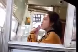 Tranh cãi việc xe đi đón hài cốt liệt sĩ vẫn phải đóng phí BOT