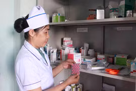 Trạm Y tế xã Ia Rong tận tình phục vụ người dân