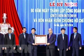 Công đoàn Việt Nam 90 năm đồng hành cùng xây dựng đất nước