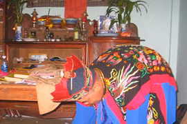 Chuyện ở đại ngàn: Đi tìm bùa ngải