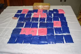 Phong tỏa biên giới,100 người lùng sục 2 kẻ vận chuyển ma túy bỏ trốn