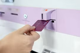 Ngân hàng Nhà nước khuyến cáo không nhờ mở hộ tài khoản, thẻ ATM
