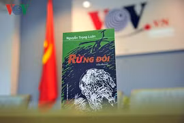 "Muộn còn hơn không" – nhân đọc tiểu thuyết "Rừng đói"