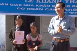 Chư Prông: Bàn giao "Nhà khăn quàng đỏ"