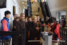 Sun World Fansipan Legend tặng vé cáp treo tới quý Tăng Ni cả nước