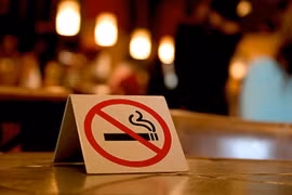 Mỗi ngày có hơn 100 người Việt Nam chết vì những bệnh do hút thuốc