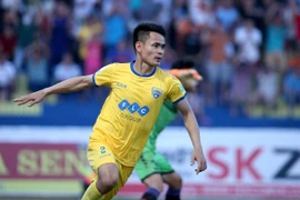 Thanh Hóa và SLNA đặt 1 chân vào bán kết Cúp Quốc gia