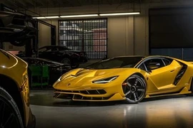 Lamborghini triệu hồi Centenario vì sai nhãn trọng lượng