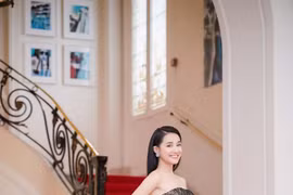 Hoa hậu Mỹ Linh, Nhã Phương 'đọ' sắc với váy áo yêu kiều tại Cannes