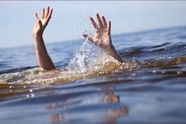 Hai nam sinh tử vong do đuối nước khi tắm sông