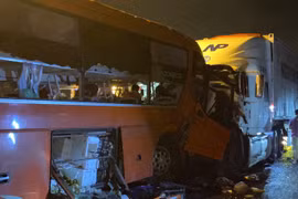 Tai nạn ở hầm Hải Vân khiến 2 người chết: Khởi tố tài xế xe khách