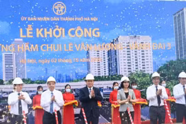Khởi công dự án xây dựng hầm chui Lê Văn Lương-Vành đai 3