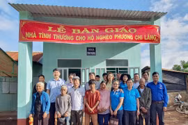 Pleiku bàn giao 3 căn nhà cho hộ nghèo