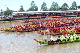 Đua ghe Ngo - nét văn hóa đặc sắc của đồng bào Khmer Nam Bộ