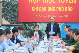 Video: Thủ tướng yêu cầu cần sẵn sàng cả xe tăng, trực thăng hỗ trợ người dân
