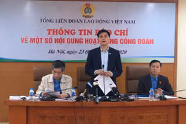 Cách chức Hiệu trưởng Trường Đại học Tôn Đức Thắng