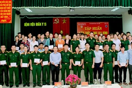 Tập huấn kiến thức y học gia đình và phòng-chống sốt rét cho cán bộ quân y