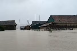 Ngân hàng hành động "khoan thư sức dân"