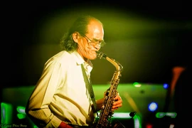 An nghỉ nhé "làn hơi không tuổi"!