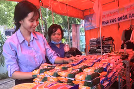 'Gian hàng 0 đồng', 'Kết nối vòng tay yêu thương' cho cuộc sống thêm tươi đẹp