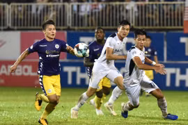 HAGL "phơi áo" trên sân nhà trước CLB Hà Nội