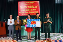 Trung đoàn 48 bàn giao "Nhà đồng đội"