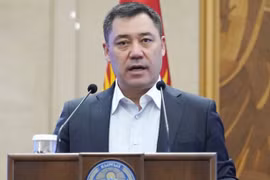 Kyrgyzstan: Từ tù nhân thành tổng thống trong vòng 1 tuần
