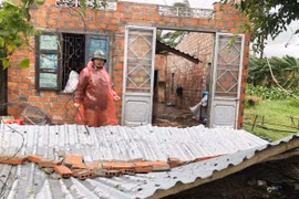 Gia Lai: 365 nhà dân bị sập, tốc mái do bão số 9