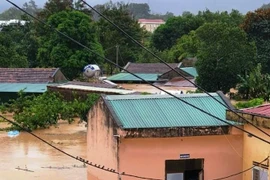 Kon Tum: Nhiều nơi ngập sâu, người dân phải sơ tán