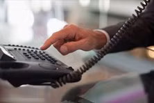 Ngăn chặn vụ gọi điện thoại giả danh, đòi chuyển 180 triệu đồng