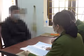 Môi giới mại dâm cho người chưa đủ 18 tuổi, 5 đối tượng bị khởi tố