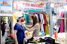 Miền Trung: "Làm mới" chợ truyền thống hút du khách