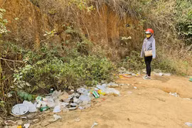 Huyện Chư Păh phản hồi thông tin rác thải "bủa vây" đập Tân Sơn
