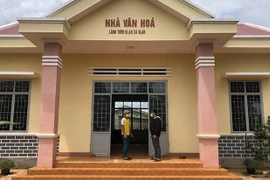 Chi bộ làng Tuơh Klah làm theo lời Bác